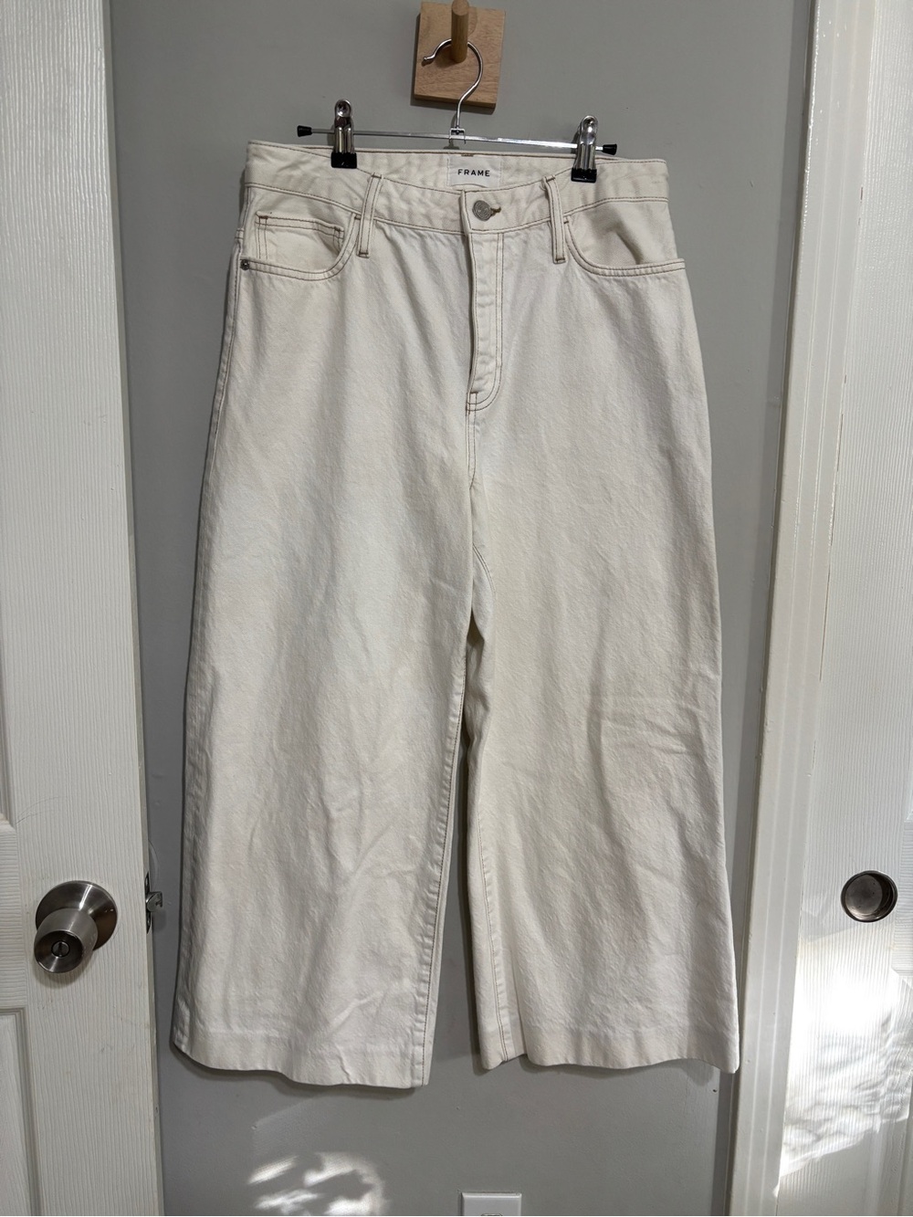 Frame Ecru High Rise Wide Crop Jeans Contrast Stitching Size 29